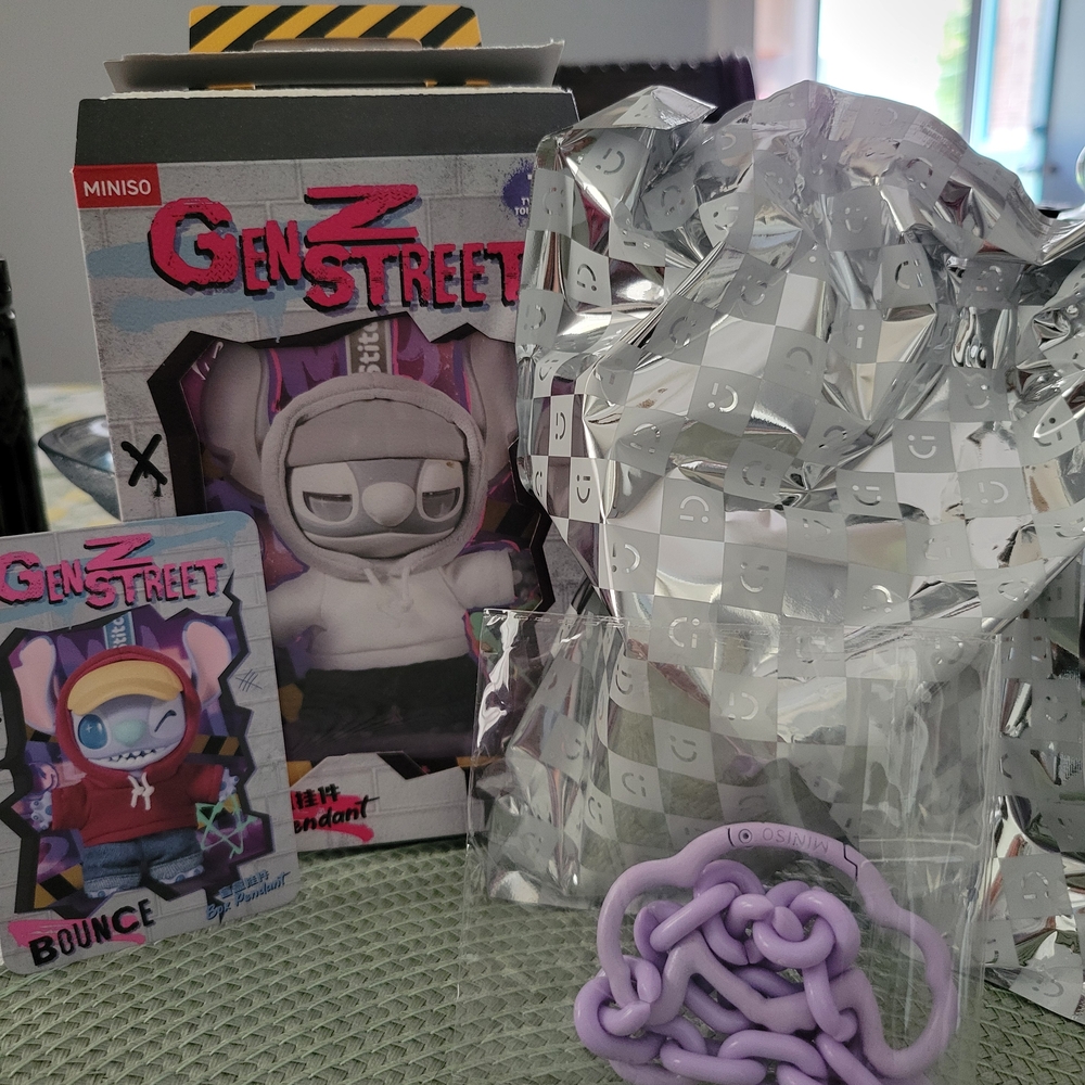 Gen Z Street Bounce Figure with Purple Chain